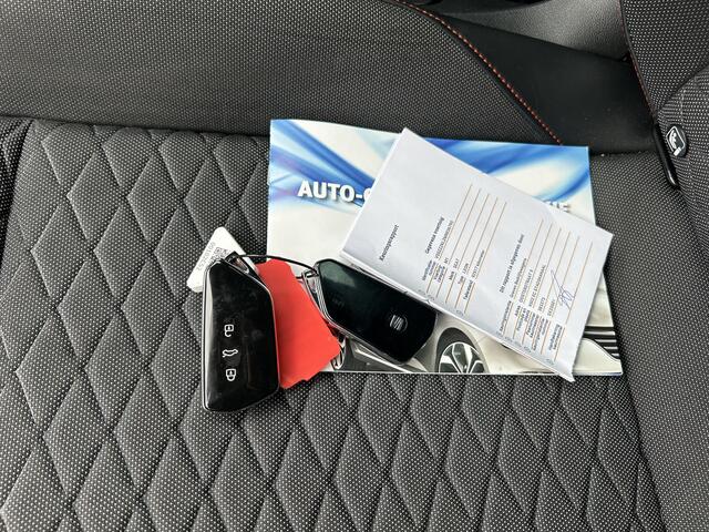 Seat LEON 1.4 TSI eHybrid PHEV FR | Nieuw Binnen! | Stoel+Stuurverwarming | Sfeerverlichting | Carplay