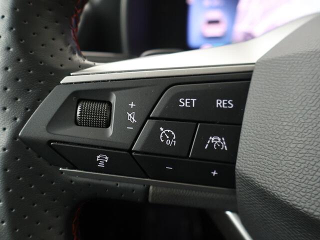 Seat LEON Sportstourer 1.4 TSI eHybrid PHEV FR Business Intense | 204 PK | SoH 99% | Trekhaak | Camera | LED | Carplay |