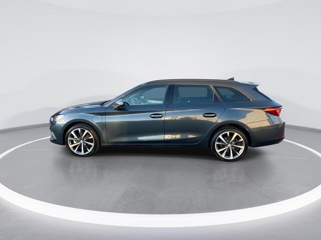 Seat LEON Sportstourer 1.4 TSIeHybrid 150kW/204PK PHEV FR · Camera · Navigatie · Leder/Alcantara · Apple Carplay/Android Auto