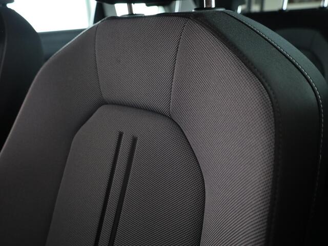 Seat LEON Sportstourer 1.5 TSI e-Hybrid Style Business Intense | Magnetic Tech Metallic | Matrix LED Koplampen