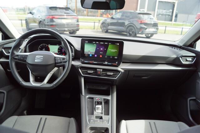 Seat LEON Sportstourer 1.5 TSI DSG Style / LED / Key-less / Park-assist/ Virtual cockpit / Navi