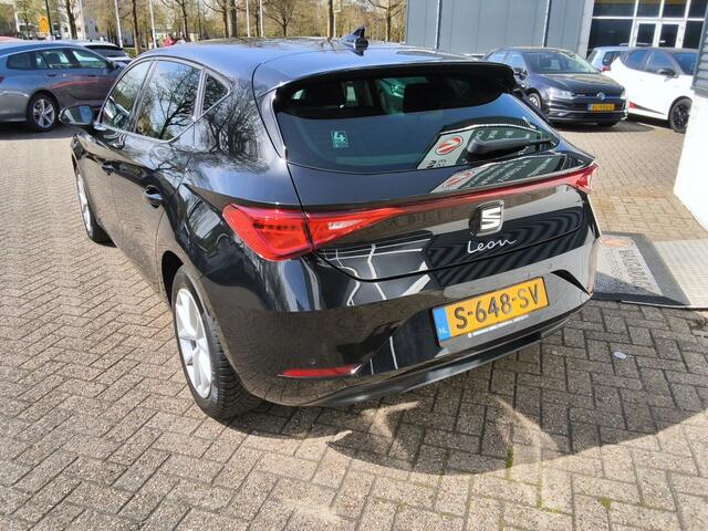Seat LEON 1.0 TSI Style Business Intense NL Auto. Camera, trekhaak