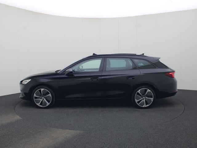 Seat LEON Sportstourer 1.4 TSI PHEV 204PK DSG FR · Panoramadak · Apple/Android Car Play · Navigatie · Camera + Parkeersensoren