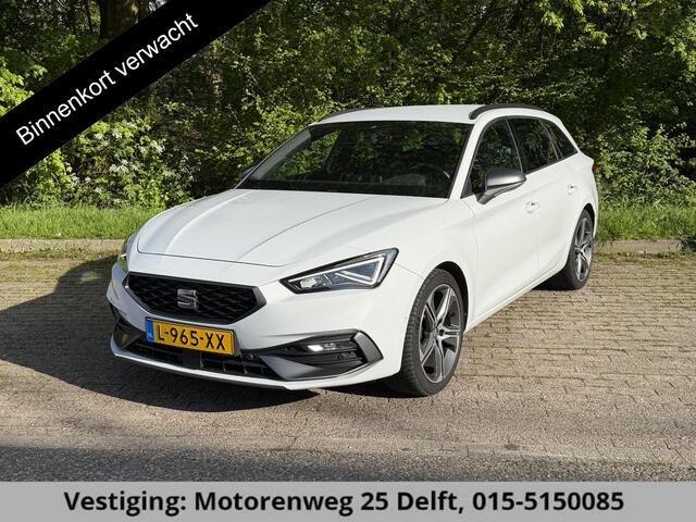 Seat LEON Sportstourer 1.5 eTSI FR Business Intense . NAVIGATIE . STOELVERWARMING . PARKEERSENSOREN VOOR & ACHTER .