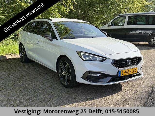 Seat LEON Sportstourer 1.5 eTSI FR Business Intense . NAVIGATIE . STOELVERWARMING . PARKEERSENSOREN VOOR & ACHTER .