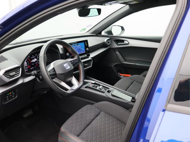 Seat LEON Sportstourer 1.5 eTSI FR Automaat/ trekhaak/ lage km!