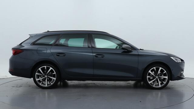 Seat LEON Sportstourer 1.4 TSI eHybrid PHEV 204pk FR Business Intense DSG / Elektrische achterklep / Keyless entry / Navigatie .