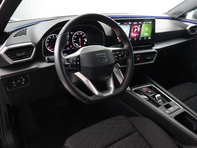 Seat LEON 1.5 eTSI FR Business Intense (Camera / ACC / Keyless / Draadloos laden)