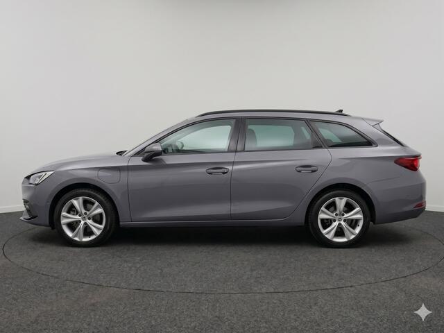 Seat LEON Sportstourer 1.5 TSI e-Hybrid FR Business 204pk | Automaat | Matrix LED | Schuifdak | Elektrische achterklep | 17 Inch LM velgen | Stoel & Stuur verwarming | Verlengde garantie