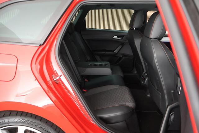 Seat LEON Sportstourer 1.5 eTSI 150pk DSG FR Launch Edition Virtual Cockpit LED Navigatie