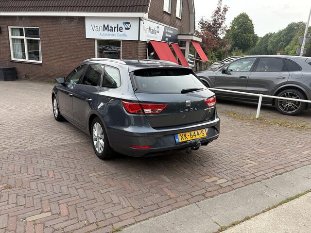 Seat LEON ST 1.0 EcoTSI Style Business Intense TREKHAAK PDC V+A NAVI CARPLAY