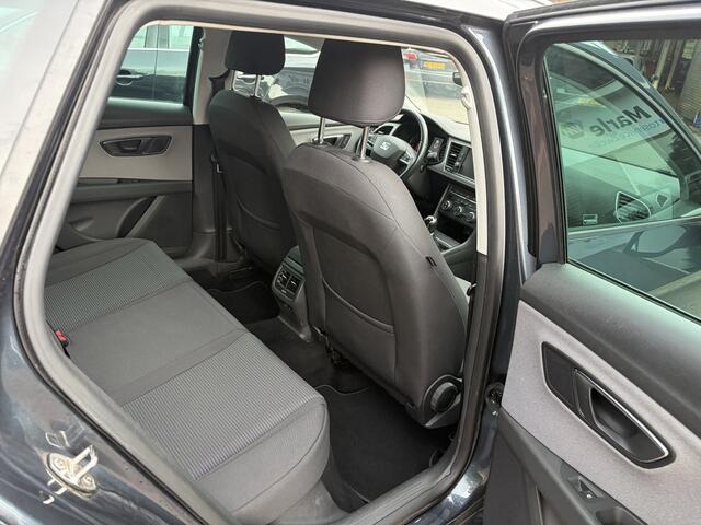 Seat LEON ST 1.0 EcoTSI Style Business Intense TREKHAAK PDC V+A NAVI CARPLAY