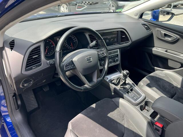 Seat LEON ST 1.0 EcoTSI Style Business Intense trekhaak, cruise, carplay, clima