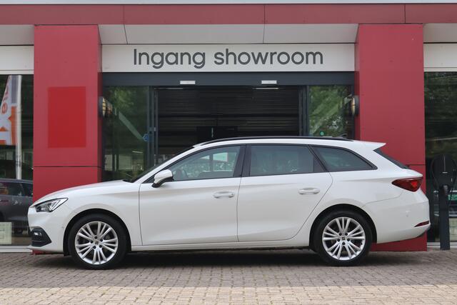 Seat LEON Sportstourer 1.5 TSI Style Launch Edition | Black Optic | Virtual Cockpit | Camera | Origineel NL |