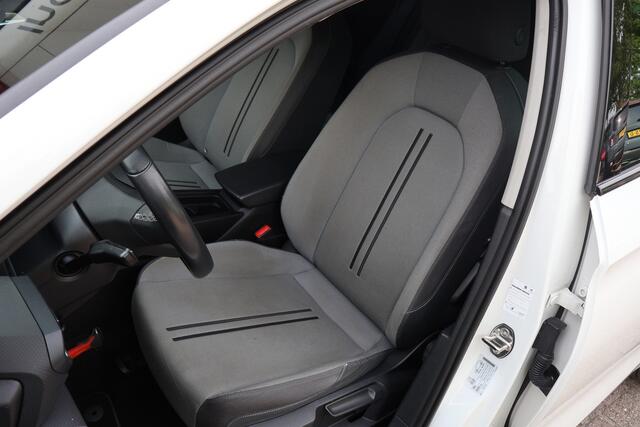 Seat LEON Sportstourer 1.5 TSI Style Launch Edition | Black Optic | Virtual Cockpit | Camera | Origineel NL |