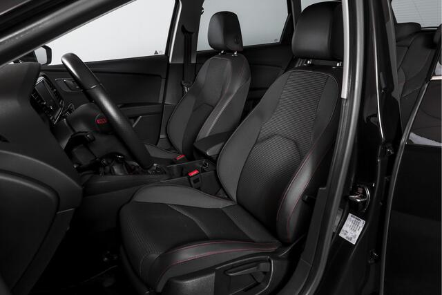 Seat LEON ST 1.5 TSI 150 PK FR Business Intense | Dig. Cockpit | Adapt. Cruise | Stoelverw. | PDC | Camera | NAV + App. Connect | ECC | Afn. Trekhaak | LM 19" |