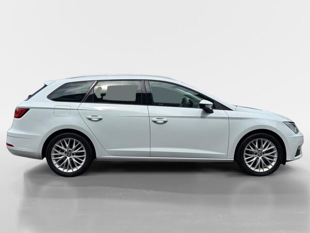 Seat LEON ST 1.0 EcoTSI Style Business Intense | Climate | Cruise | Camera | Trekhaak | LM Velgen |