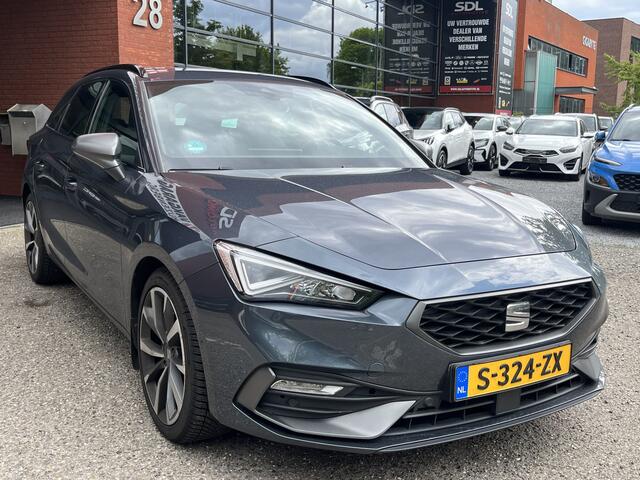Seat LEON Sportstourer 1.5 eTSI FR!! NIEUW MODEL!!! // CAMERA // NAVI // ELEK. ACHTERKLEP // ADAPTIVE CRUISE //