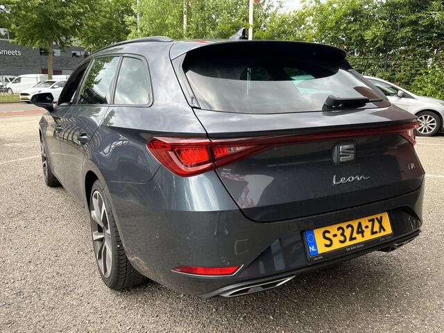 Seat LEON Sportstourer 1.5 eTSI FR!! NIEUW MODEL!!! // CAMERA // NAVI // ELEK. ACHTERKLEP // ADAPTIVE CRUISE //