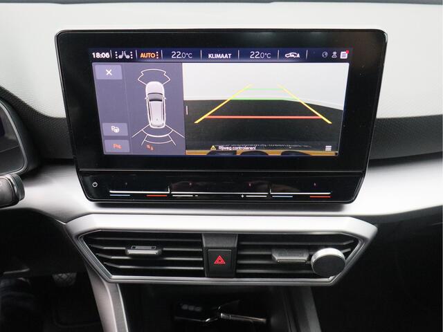 Seat LEON Sportstourer 1.5 TSI FR Business Intense/ lage km!