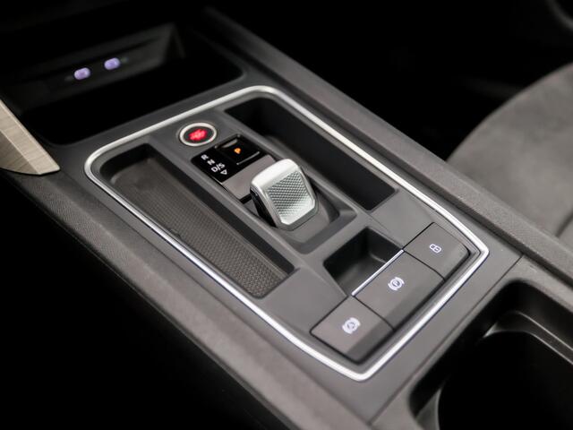 Seat LEON 1.4 TSI eHybrid PHEV Xcellence Sport 204Pk Automaat (PANORAMADAK, APPLE CARPLAY, GROOT NAVI, LEDER/ALCANTARA, MEMORY SEAT, CAMERA, GETINT GLAS, NIEUWE APK, NIEUWSTAAT)