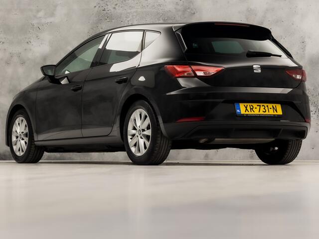 Seat LEON 1.0 EcoTSI Intense Sport (APPLE CARPLAY, NAVIGATIE, CLIMATE, GETINT GLAS, PARKEERSENSOREN, SPORTSTOELEN, KEYLESS, LM VELGEN, NIEUWSTAAT)