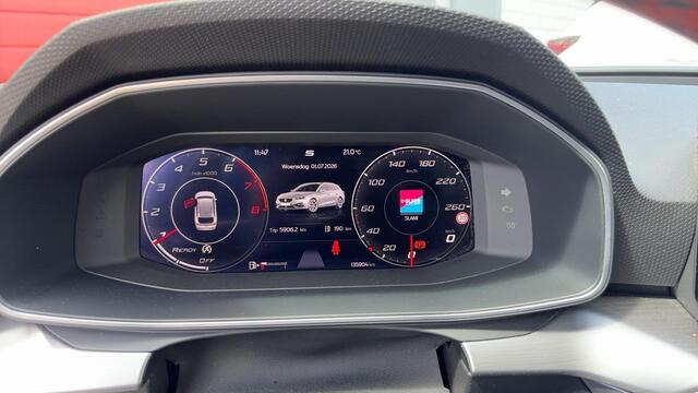 Seat LEON Sportstourer 1.5 TSI FR Business Intense CAMERA / KEYLESS / FULL LED / CARPLAY / STOELVERW / STUURVERW / NAVI / CLIMA / PDC / BLUETOOTH / ACC / NL-AUTO