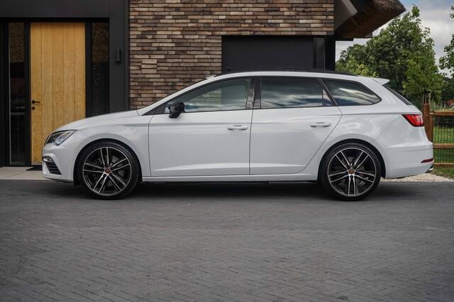 Seat LEON ST Cupra 300 4Drive Pano/DCC/ACC/Virtual/Beats