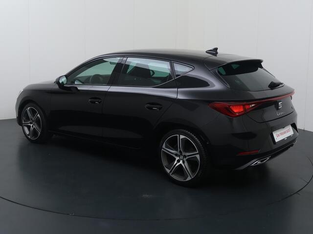 Seat LEON 1.5 TSI FR Launch Edition | 150 PK | Adaptive Cruise Control | Achteruitrijcamera | Keyless Entry | Navigatiesysteem |