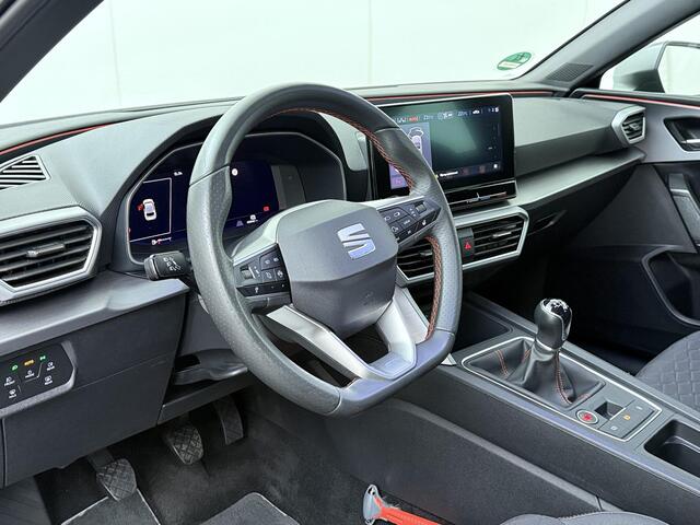 Seat LEON 1.5 TSI FR Launch Edition | 150 PK | Adaptive Cruise Control | Achteruitrijcamera | Keyless Entry | Navigatiesysteem |