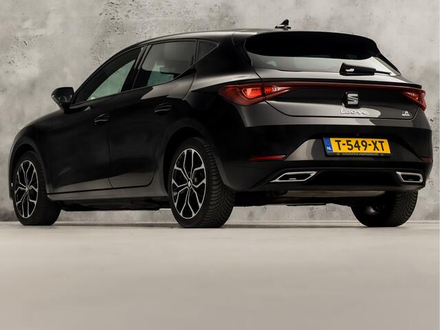 Seat LEON 1.4 TSI eHybrid PHEV FR 204Pk Automaat (APPLE CARPLAY, GROOT NAVI, STUUR/STOELVERWARMING, CAMERA, SPORTSTOELEN, ZWART HEMEL, GETINT GLAS, ADAPTIVE CRUISE, NIEUWE APK, NIEUWSTAAT)