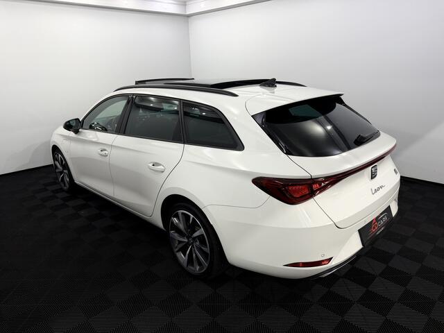 Seat LEON Sportstourer 1.4 TSI eHybrid PHEV FR Business Intense Panoramadak, Half leder, Camera, Navi, Virtual desk, Cruise control adaptief, Keyless start, Lichtmetalen velgen