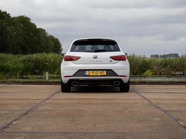 Seat LEON 1.5 TSI FR Business Intense ACC 19" Beats Camera