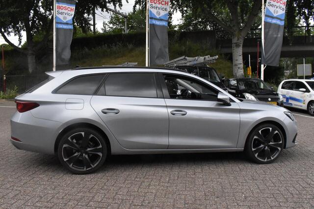 Seat LEON Sportstourer 1.5 eTSI Style | 23.349 km | Navigatie | Cruise | Cupra Velgen | 12 mnd BOVAG garantie | Whatsapp 06-53188999