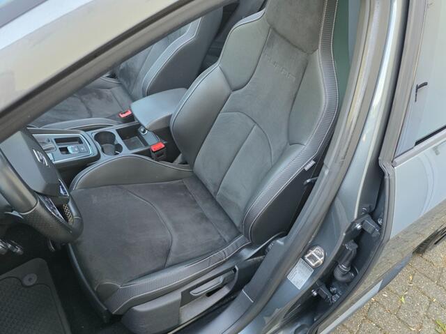 Seat LEON 2.0 TSI Cupra 300: Performance Pack, schaal stoelen PANO