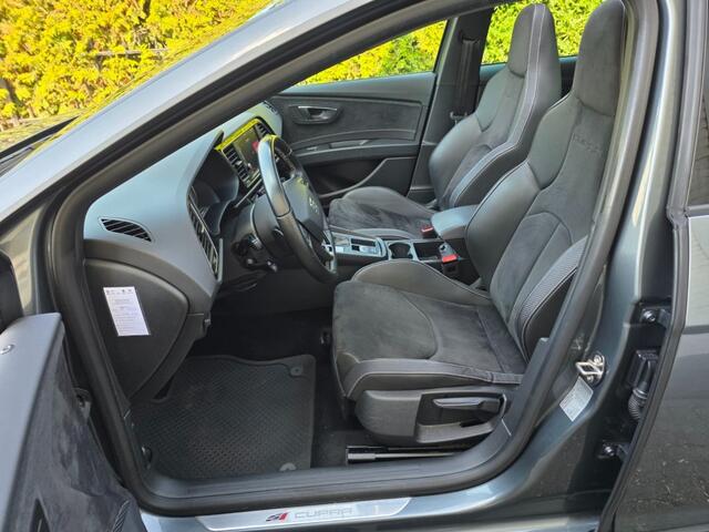 Seat LEON 2.0 TSI Cupra 300: Performance Pack, schaal stoelen PANO