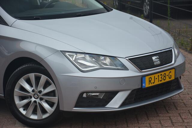Seat LEON ST 1.0 EcoTSI Style Business Intense | Navigatie | Cruise | Carplay | PDC | Trekhaak | NL auto!! |
