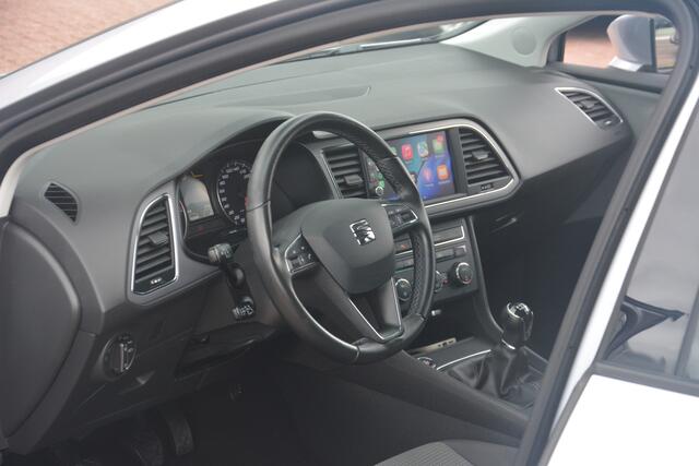 Seat LEON ST 1.0 EcoTSI Style Business Intense | Navigatie | Cruise | Carplay | PDC | Trekhaak | NL auto!! |