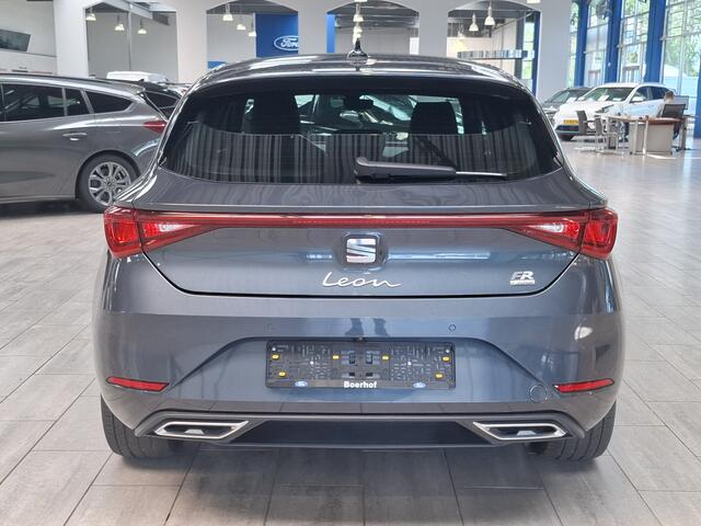 Seat LEON 1.5 TSI e-Hybrid 204 pk FR Business | Stoel- en stuurwiel verwarming | Adapt. Cruise | Camera | 1/2 leer | Fabrieksgarantie t/m 05-2029 |
