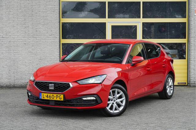 Seat LEON 1.0 TSI 5drs Reference BJ2021 Lmv 16" | Led | Trekhaak | App-Connect | Climate control | Cruise control | Getint glas