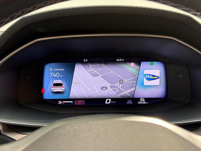 Seat LEON 1.5 eTSI FR Business Intense | Camera | Stoelverwarming | Climate control |