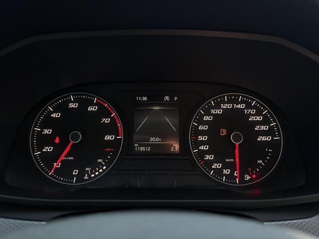 Seat LEON Sportstourer 1.5 eTSI Style | Stoelverwarming | Trekhaak | Stuurverwarming |