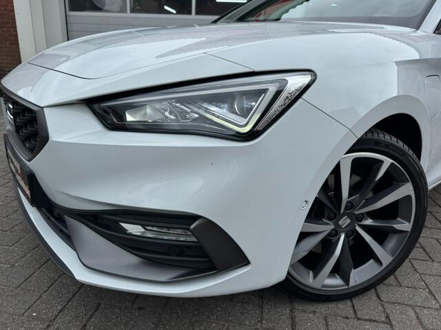 Seat LEON Sportstourer 1.4TSI eHybrid PHEV FR Led Camera ACC Navi Trekhaak