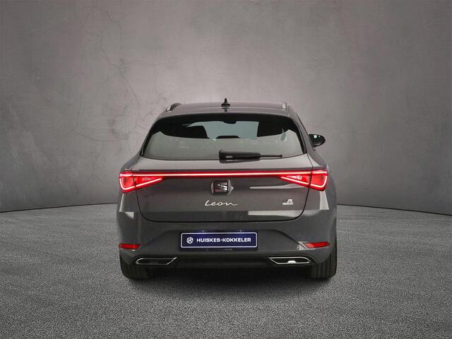 Seat LEON FR Business 1.5 TSI eHybrid 204pk DSG Automaat Trekhaak, Adaptive cruise control, Achteruitrijcamera, Navigatie, Stoelverwarming, LED koplampen, Parkeersensoren
