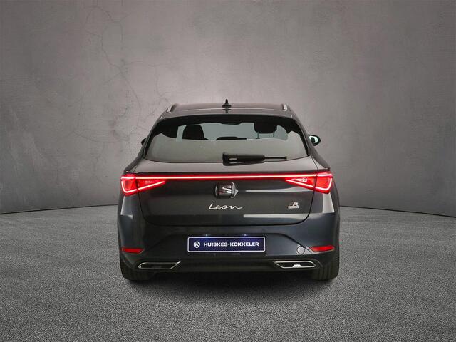 Seat LEON Sportstourer FR Business 1.5 TSI eHybrid 204pk DSG Automaat Trekhaak, Adaptive cruise control, Achteruitrijcamera, Stoelverwarming, LED koplampen, App connect