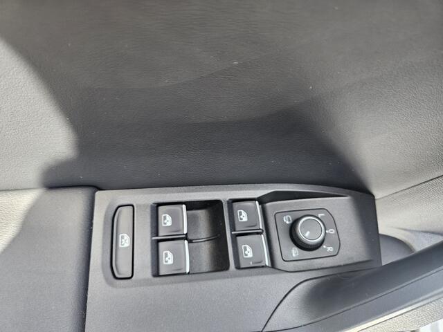 Seat LEON Sportstourer 1.5 TSI Style Business Intense