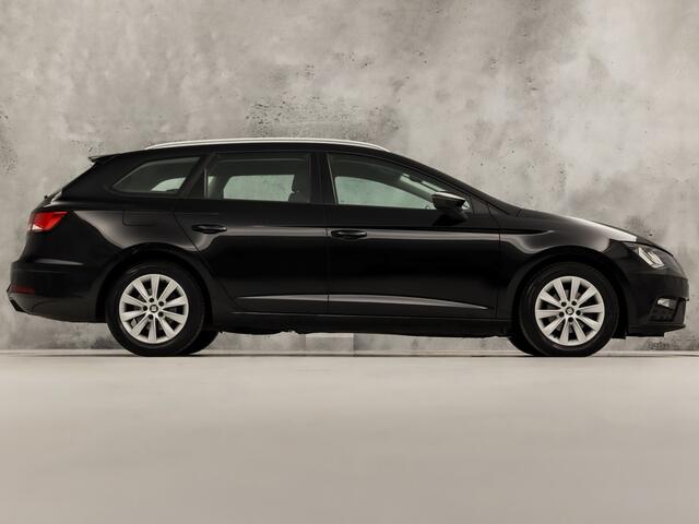 Seat LEON 1.0 TSI Intense Sport Automaat (APPLE CARPLAY, NAVIGATIE, CLIMATE, PARKEERSENSOREN, SPORTSTOELEN, LM VELGEN, CRUISE, NIEUWSTAAT)