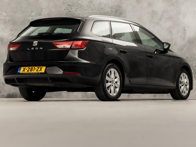 Seat LEON 1.0 TSI Intense Sport Automaat (APPLE CARPLAY, NAVIGATIE, CLIMATE, PARKEERSENSOREN, SPORTSTOELEN, LM VELGEN, CRUISE, NIEUWSTAAT)