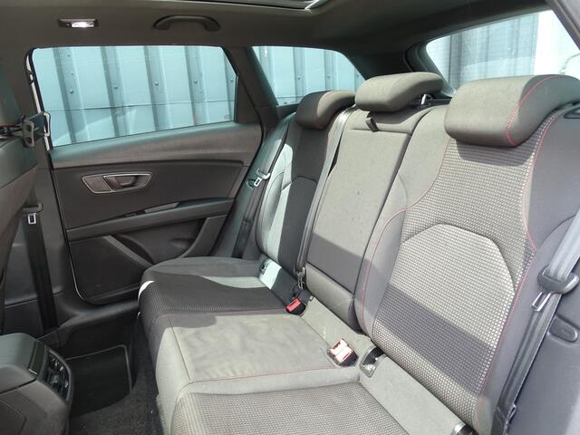 Seat LEON ST 1.5 TSI FR Business Intense Automaat | Full LED | Pano | Apple Carplay&Android Auto