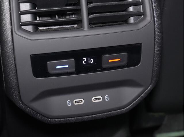 Seat LEON Sportstourer 1.4 TSI eHybrid PHEV FR Business Intense Navigatie / Camera / Side assist 209